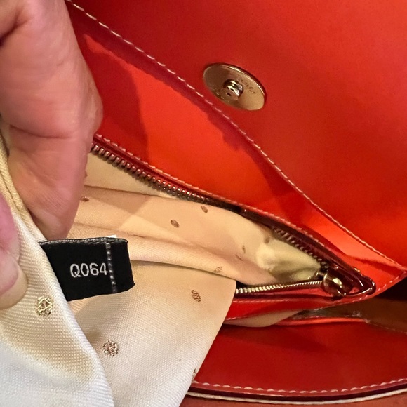 Kate Spade Tote - Picture 9 of 10